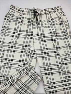 Shein Manfinity Men's White Plaid Cargo Joggers with Black Grid Size XXL B-3958